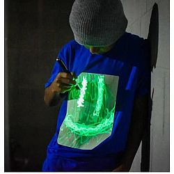 Illuminated Apparel Interactive Glow in the Dark T-Shirt  BLUE 3-4 Years 